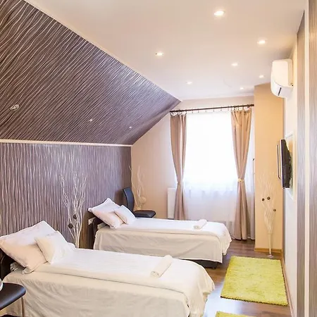Cantry Etelbar Guest house Balkany